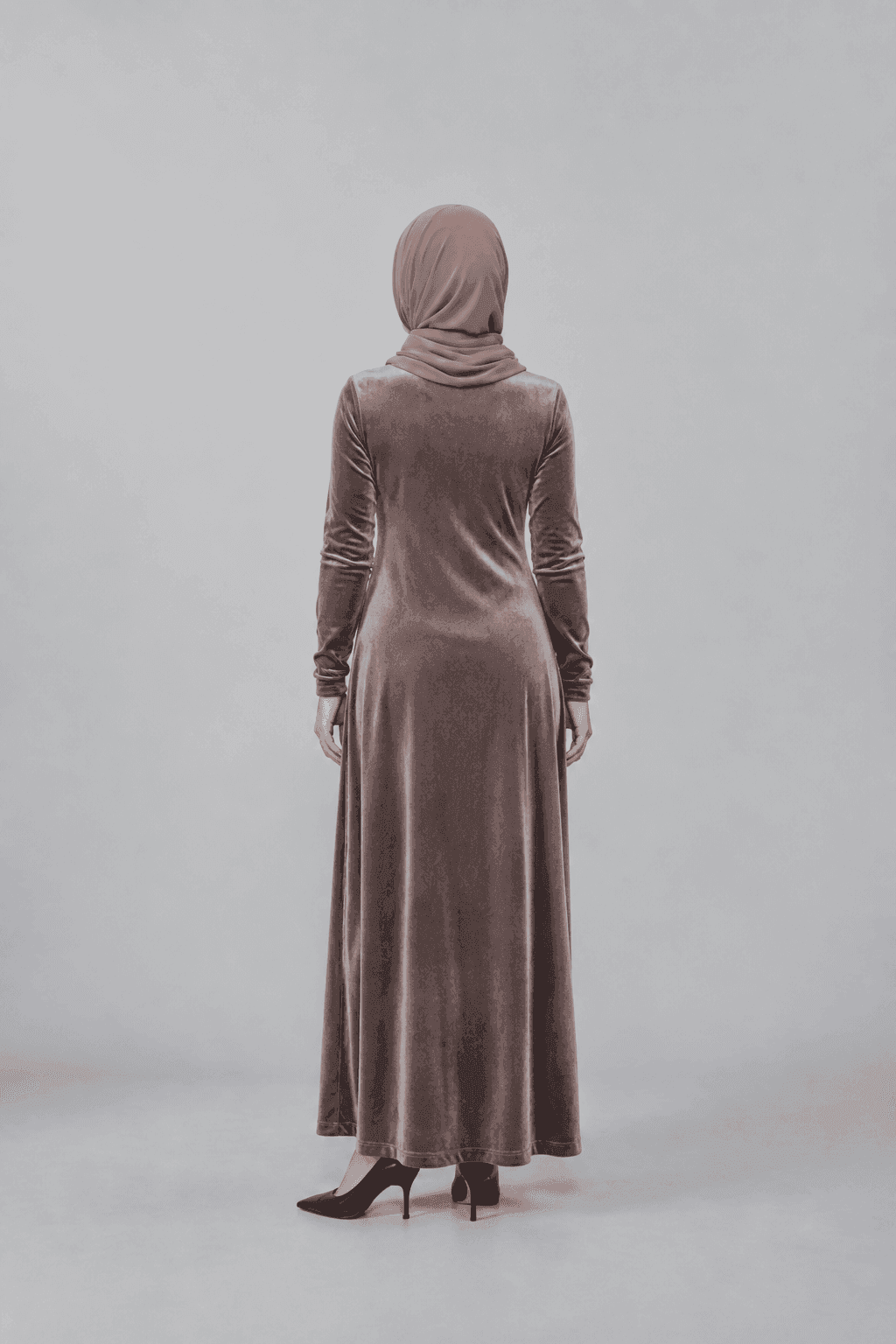 Velvet Closed Abaya view 4