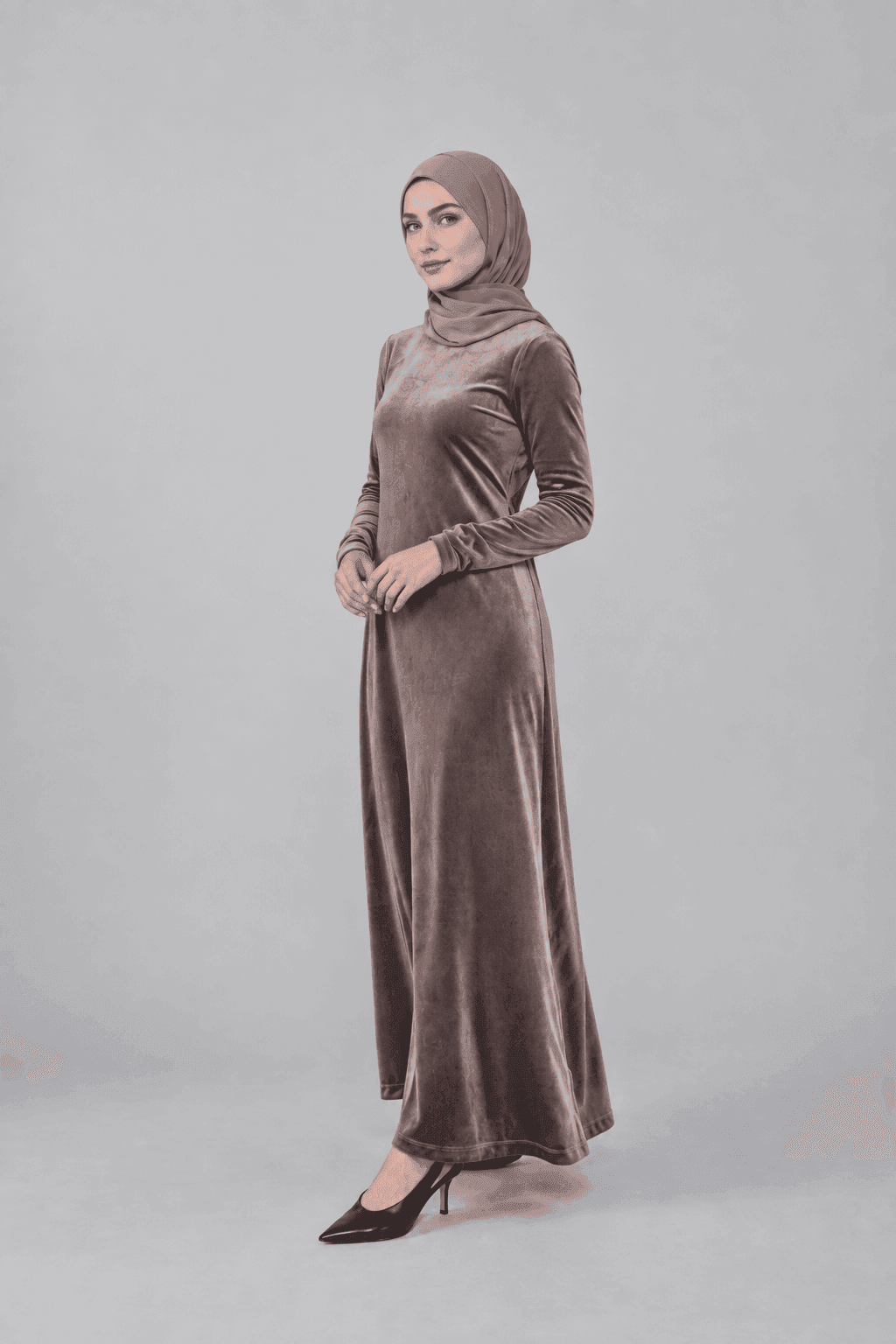 Velvet Closed Abaya view 5